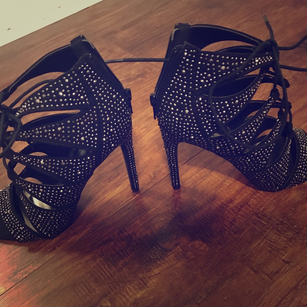 Madden girl studded sandals. never worn!